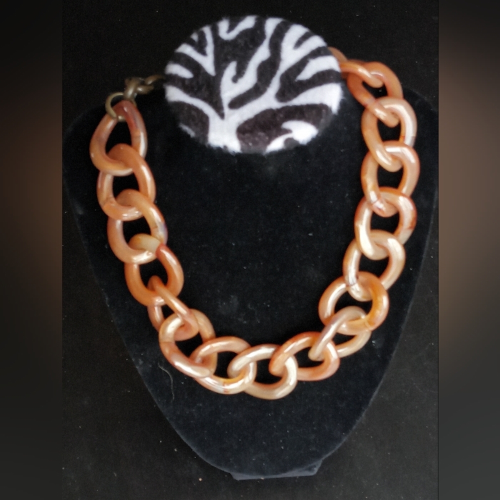 Necklace - Picture 3 of 4